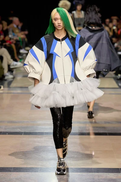 Look 39